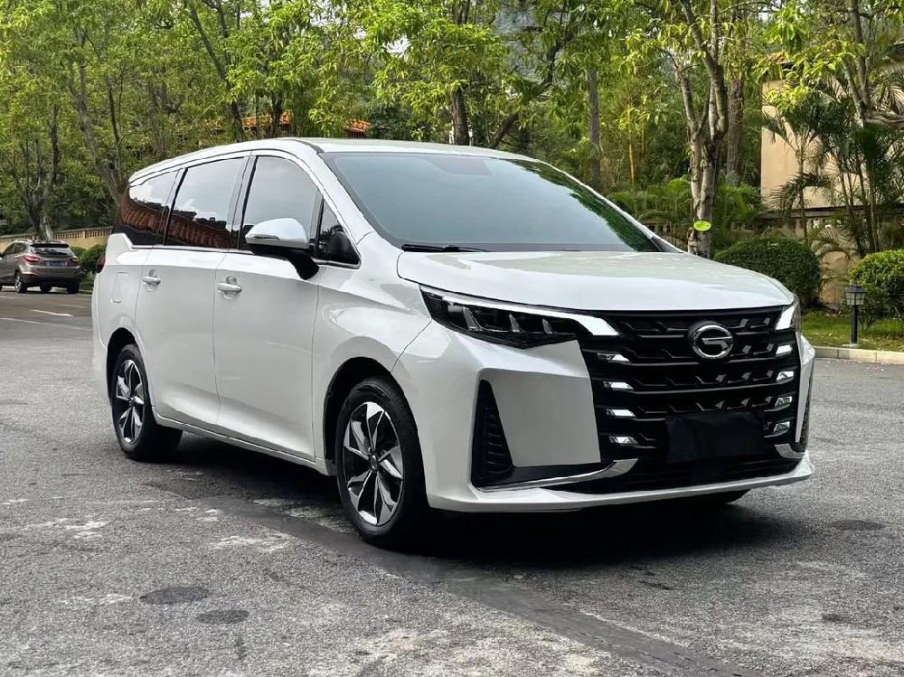 传祺M6 七座商务车出租